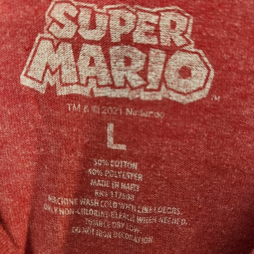Nintendo Super Mario Red Tee - Picture 2 of 2